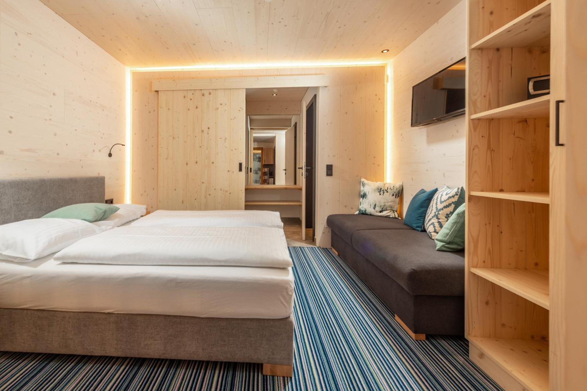 Ferienalm Panorama Hotel 4*